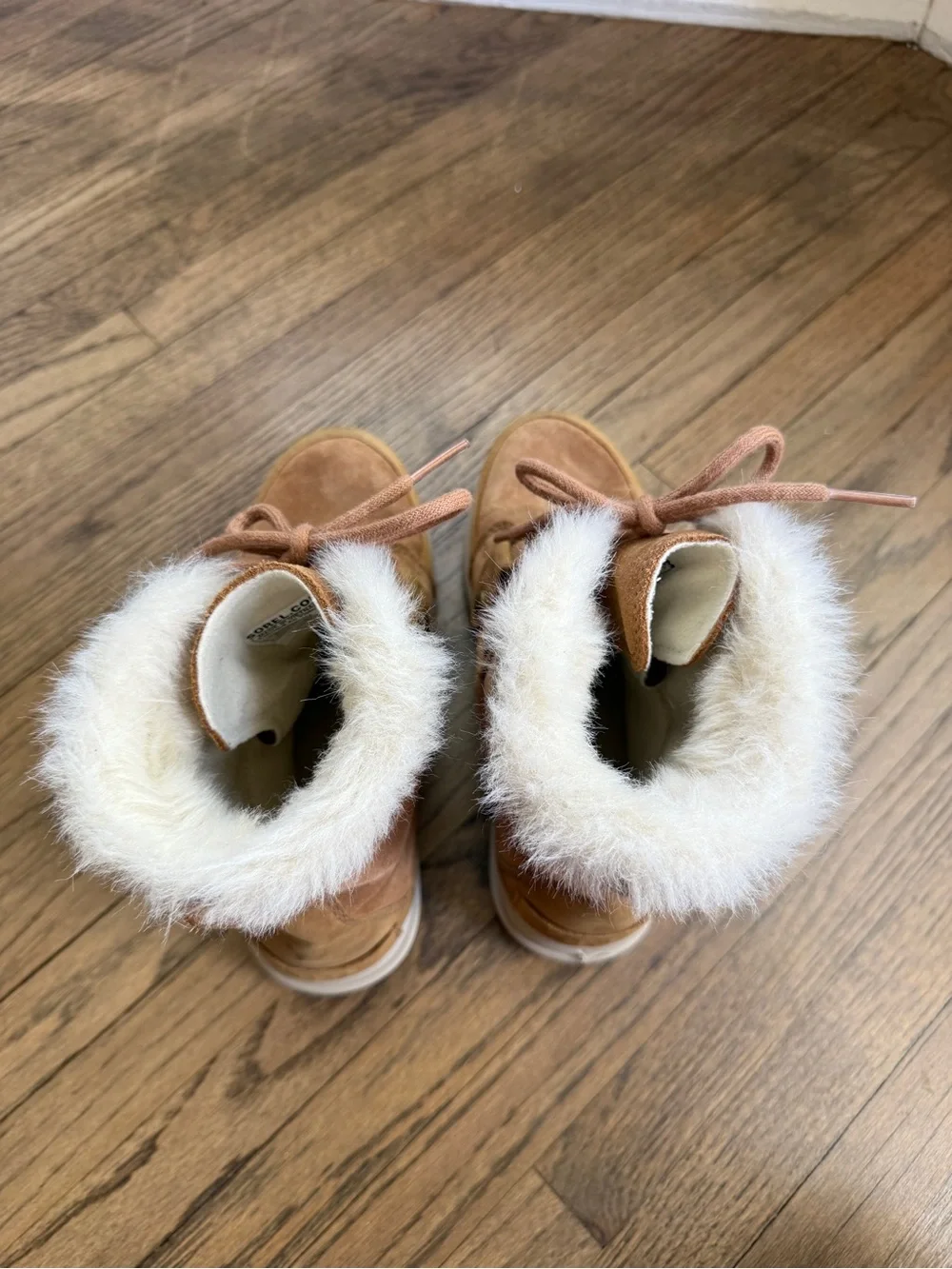 Sorel women’s lace